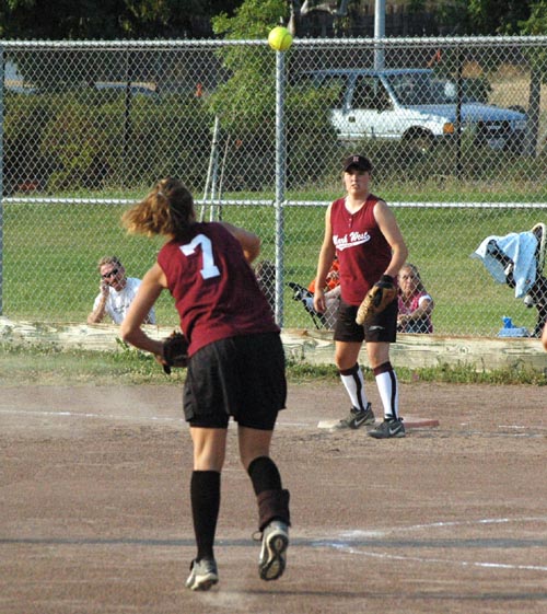 Lady Hounds softballers wrap up summer campaign