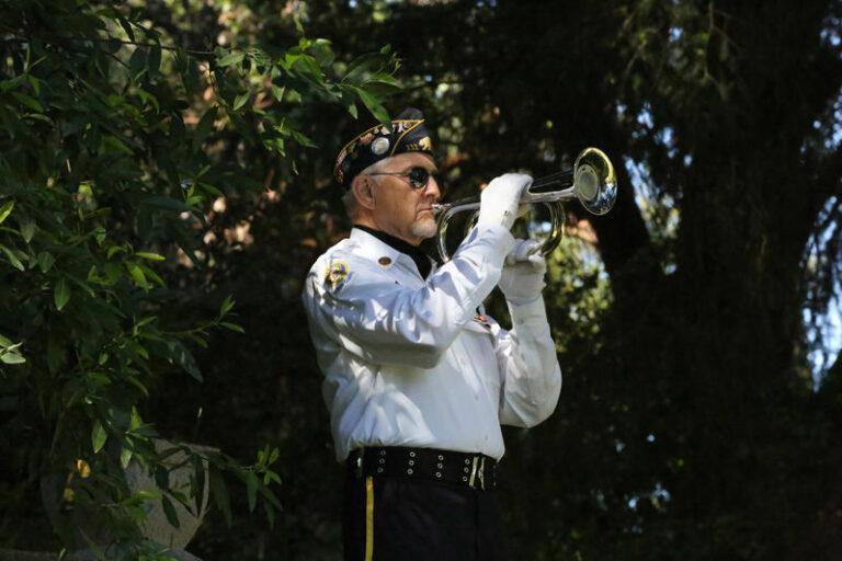 SLIDESHOW: Memorial Day at Oak Mound Cemetery