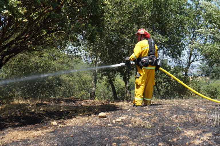 SLIDESHOW: Grass fire off Chiquita Road