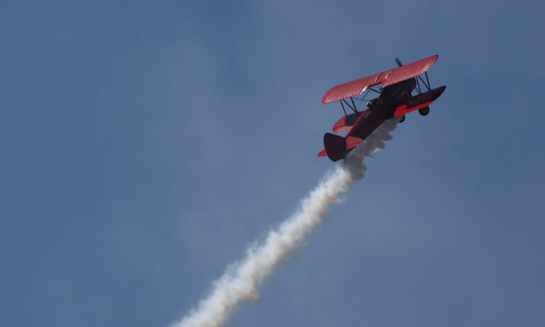 Airshow wows appreciative crowd