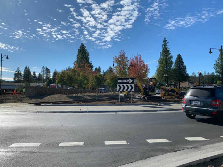 Healdsburg roundabout gets finishing touches