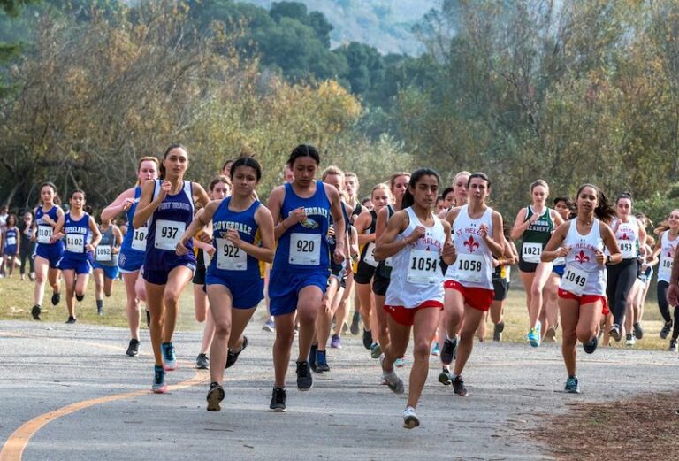 Eagles compete at CMC Cross Country Championships