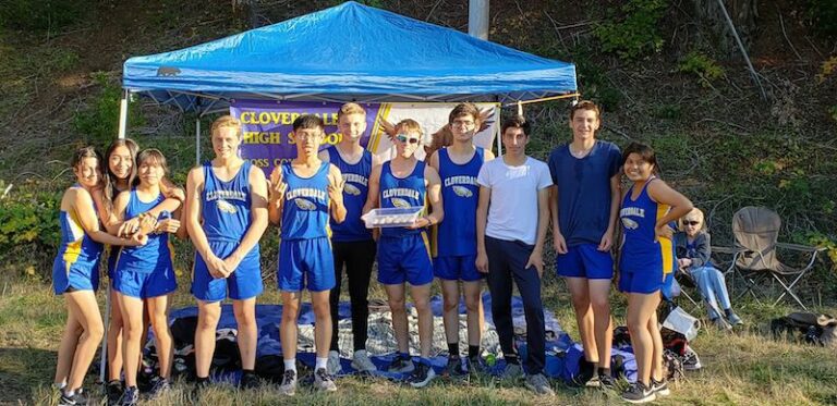 Running Eagles outpace Willits on league cross country trails