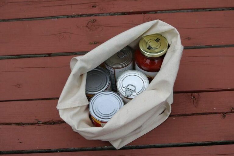 Looking for food distribution in the Cloverdale area?