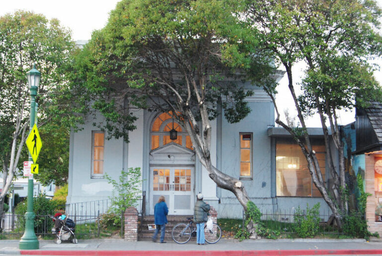 Guerneville Bank Club earns prestigious preservation award