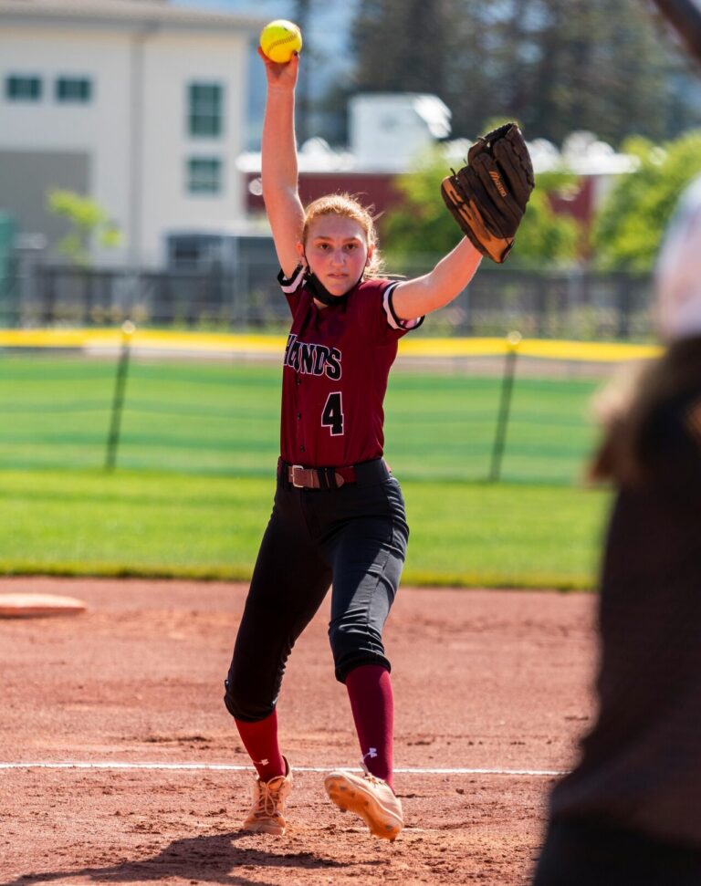 Hounds wrap up resurgent softball campaign