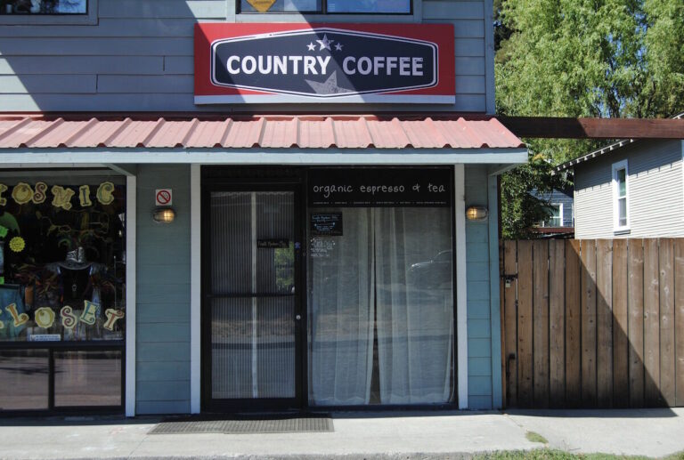 Guerneville café defies mask mandate with $1 private memberships