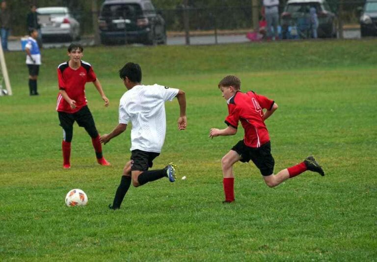 Healdsburg youth soccer teams battling on fall pitch