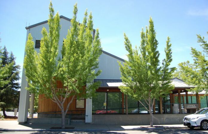 Healdsburg City Hall