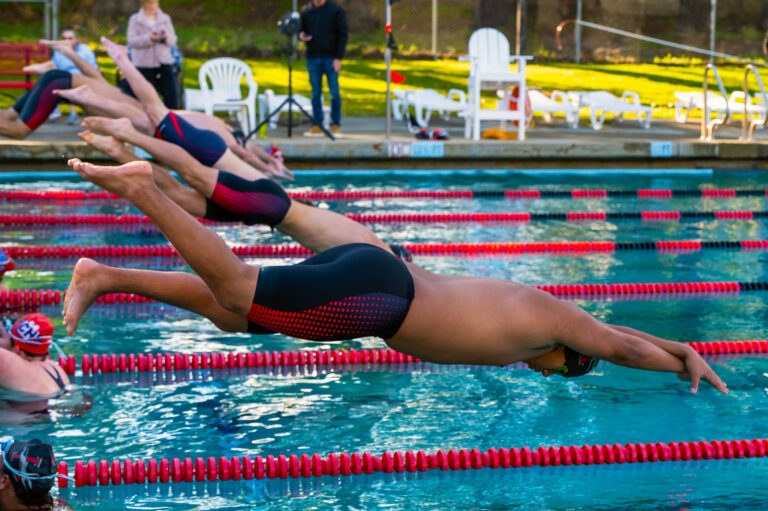 Healdsburg Swimmers Making a Splash