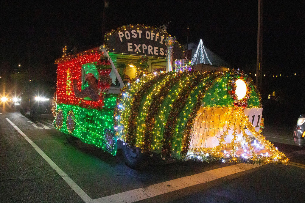 Photo Gallery Geyserville Tractor Parade Healdsburg Tribune