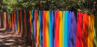 Rainbow fence