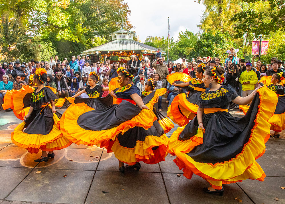 Mexican dancers