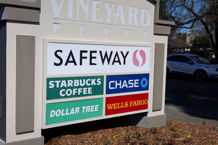 Franchise signage in Healdsburg