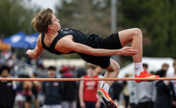 Teague Jasper clears 5'10"